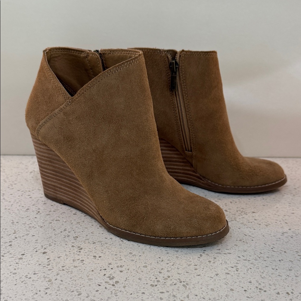 Lucky Brand Tan Suede Wedge Ankle Boots